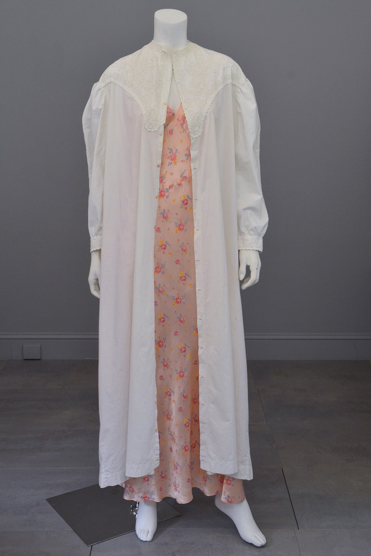 Edwardian Victorian Soutache Embroidered White Cotton 'Lab' Coat Robe Duster
