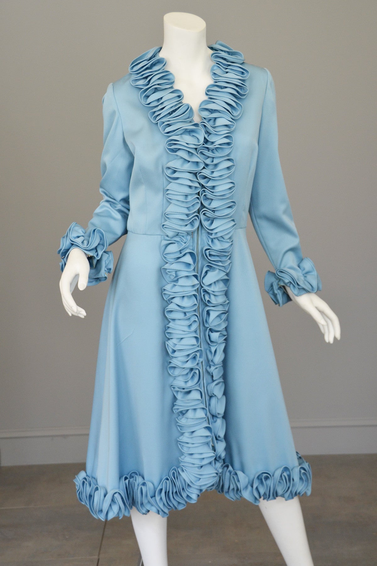 1960s 60s Mod Blue Ruffle A-Line Vintage Dress | VintageVirtuosa 1960s 60s Mod Blue Ruffle A-Line Vintage Dress | VintageVirtuosa