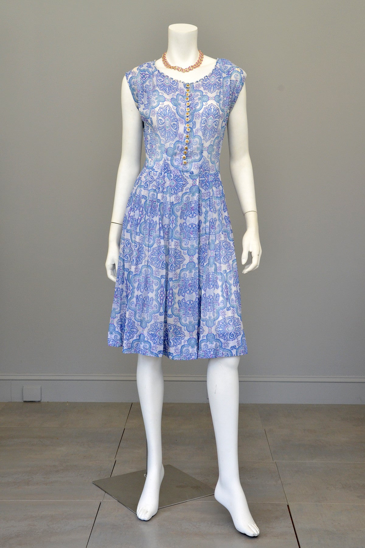 blue and white paisley dress 1950s Semi Sheer Blue White Paisley Scallop Trim Starfish Sundress