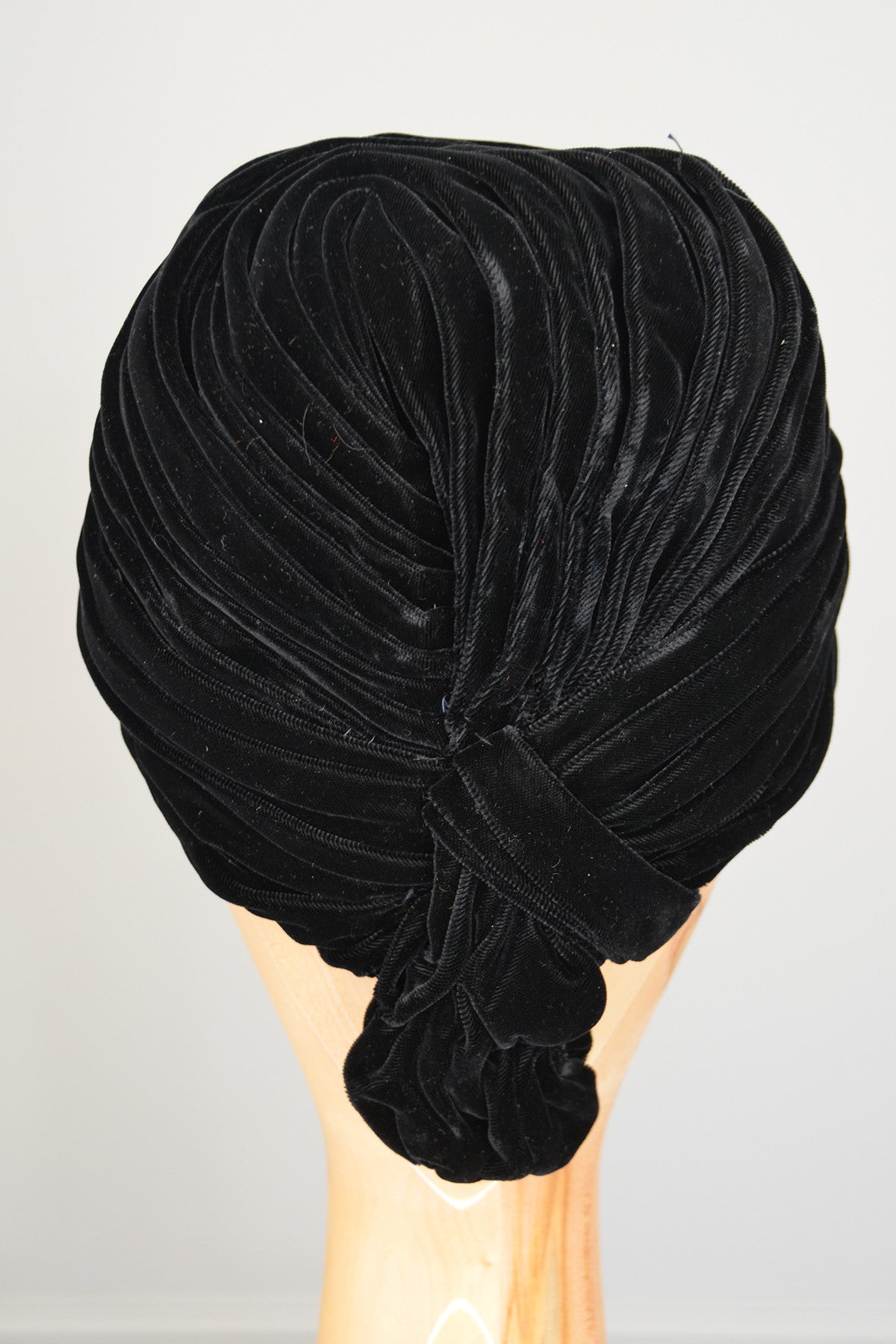 Vintage Black Velvet Beehive Cloche Turban