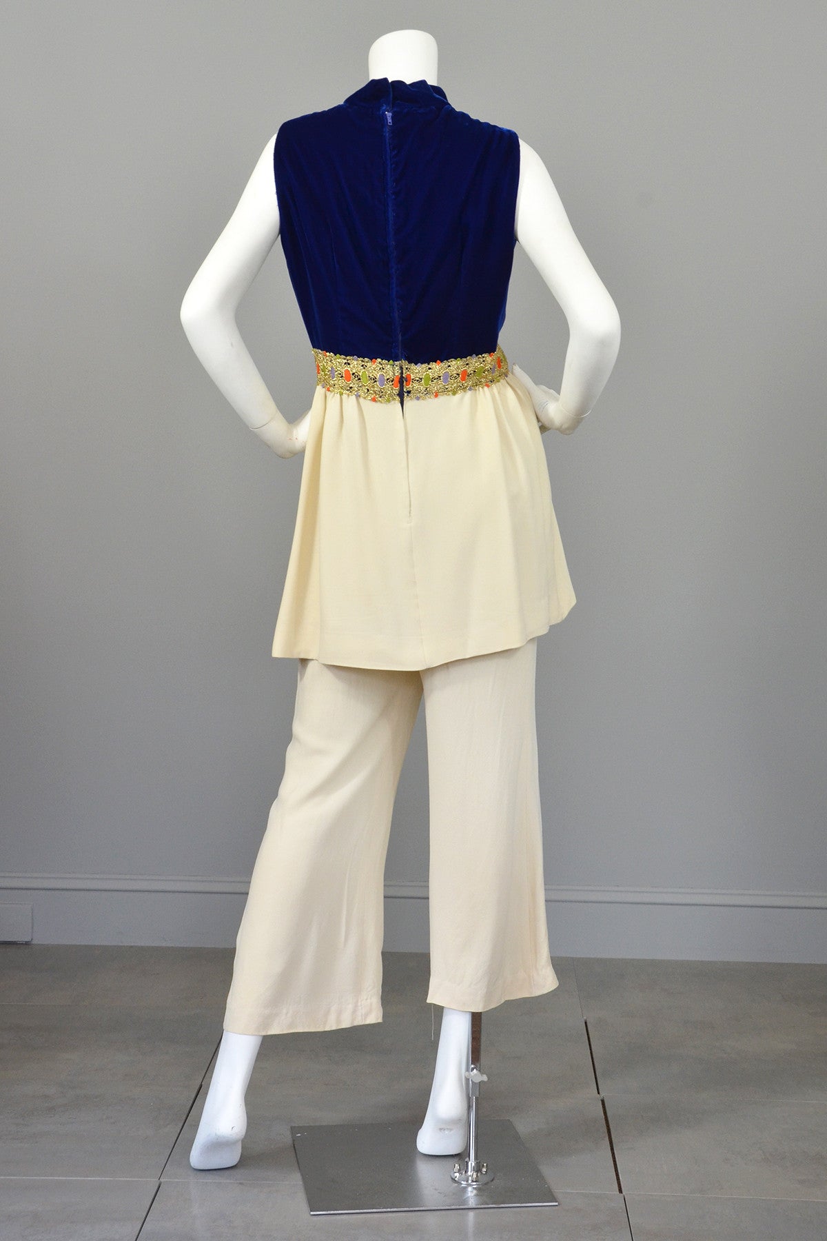 Vintage 60s Mod Micro Mini Tunic GoGo Dress with Matching Pants | VintageVirtuosa Vintage 60s Mod Micro Mini Tunic GoGo Dress with Matching Pants | VintageVirtuosa