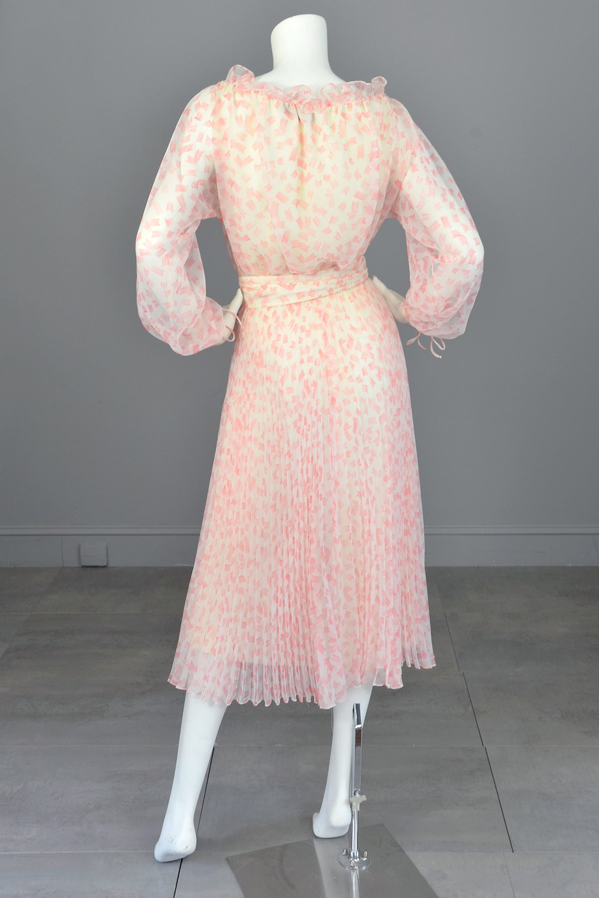 1970s Vintage Albert Capraro Poly Chiffon Retro Ruffles Pleats Peasant