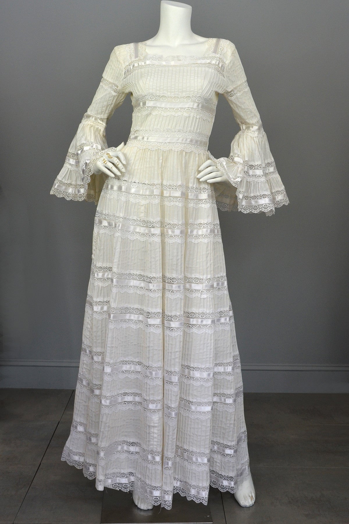 white christmas dresses Mexican Embroidered Manta Wedding Dress white christmas dresses Mexican Embroidered Manta Wedding Dress